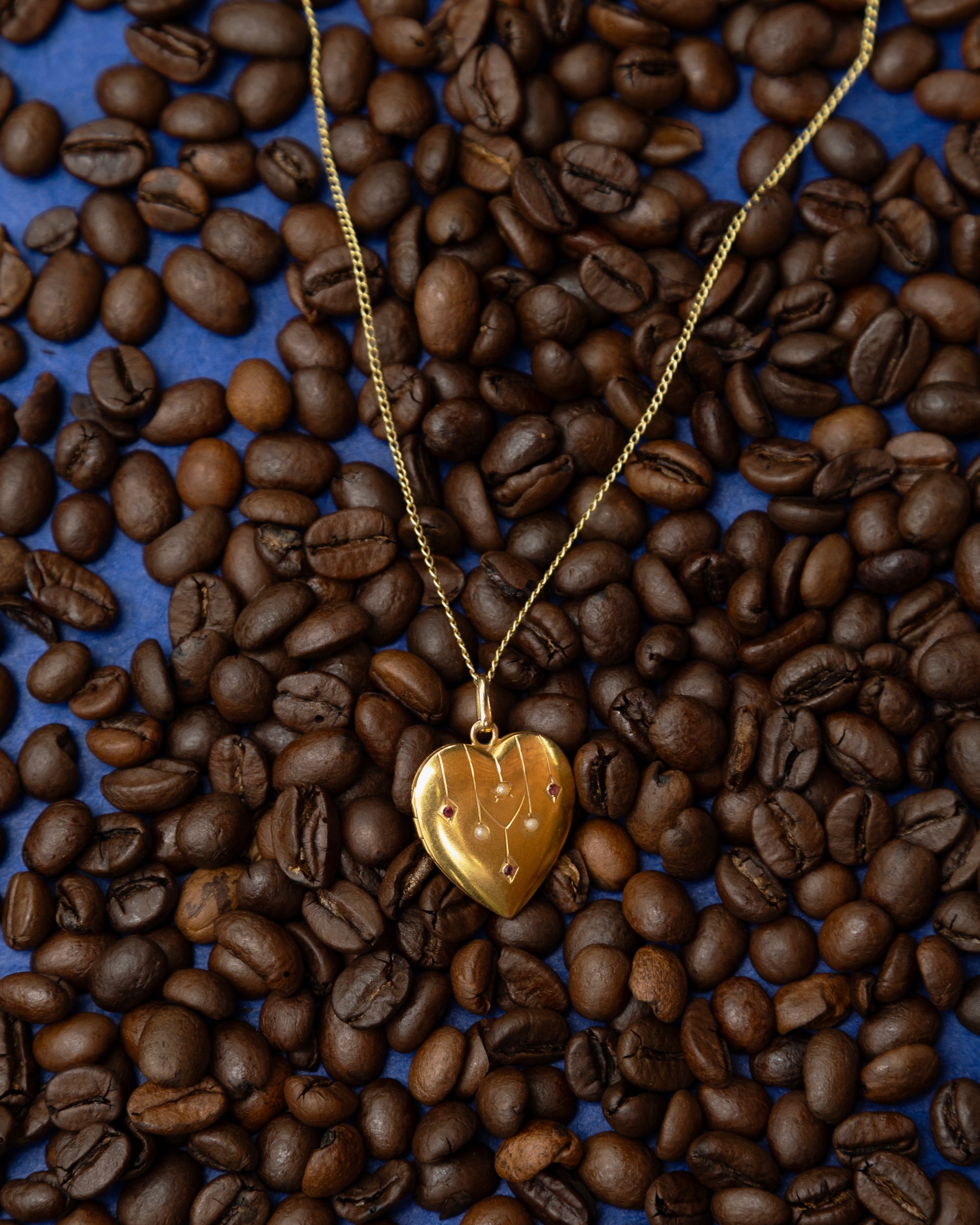 Pendentif n° 11|Cœur rubis et perles