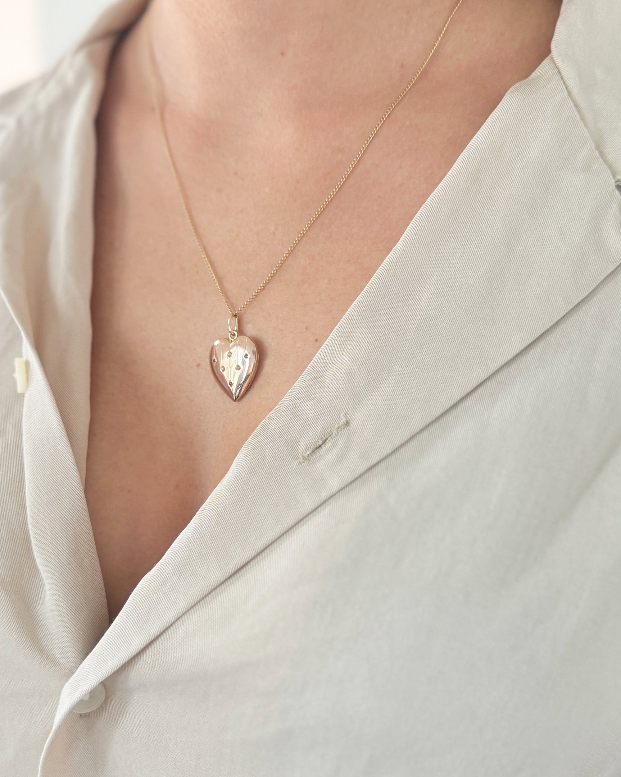 Pendentif n° 11|Cœur rubis et perles