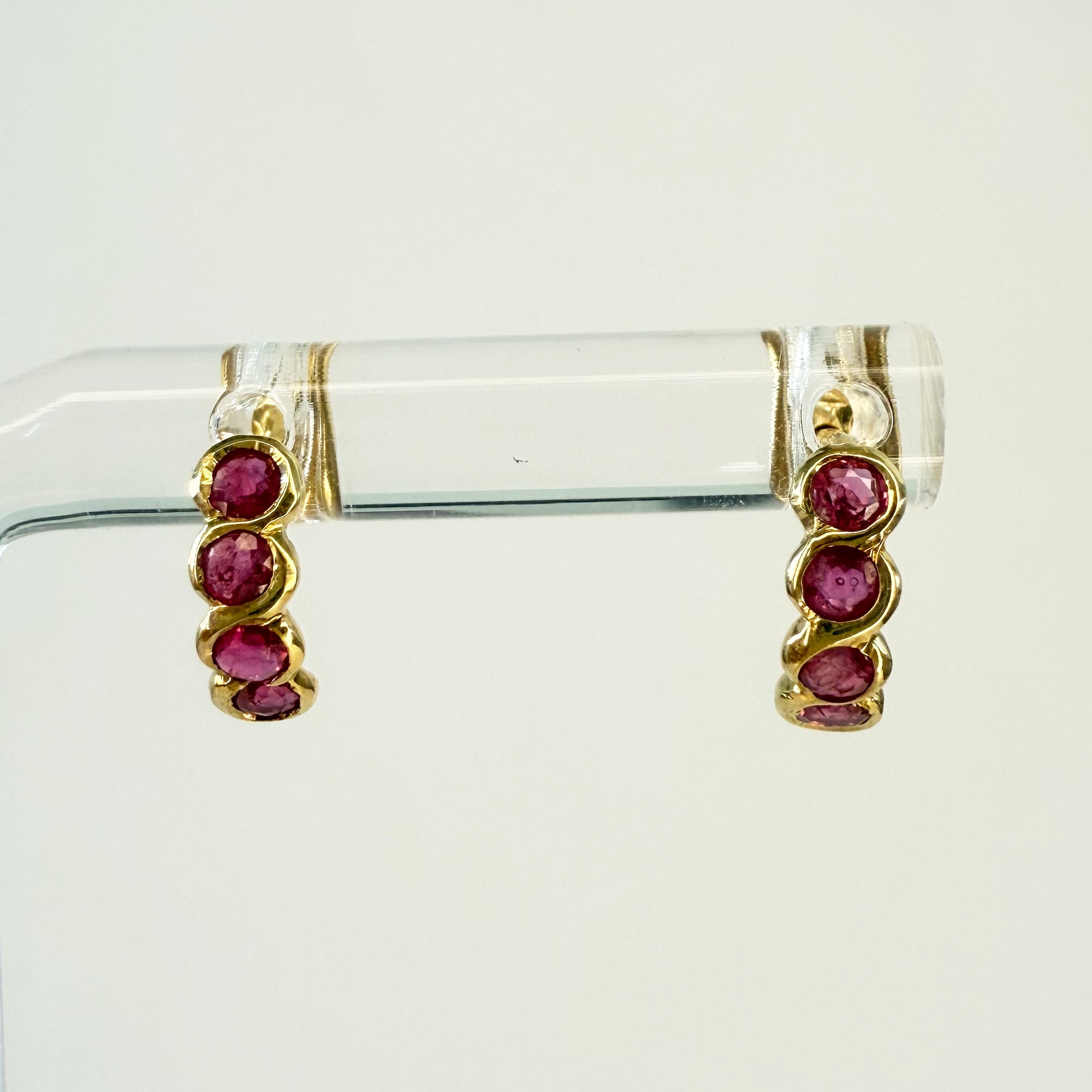 Boucles d’oreilles n°19|Or et rubis