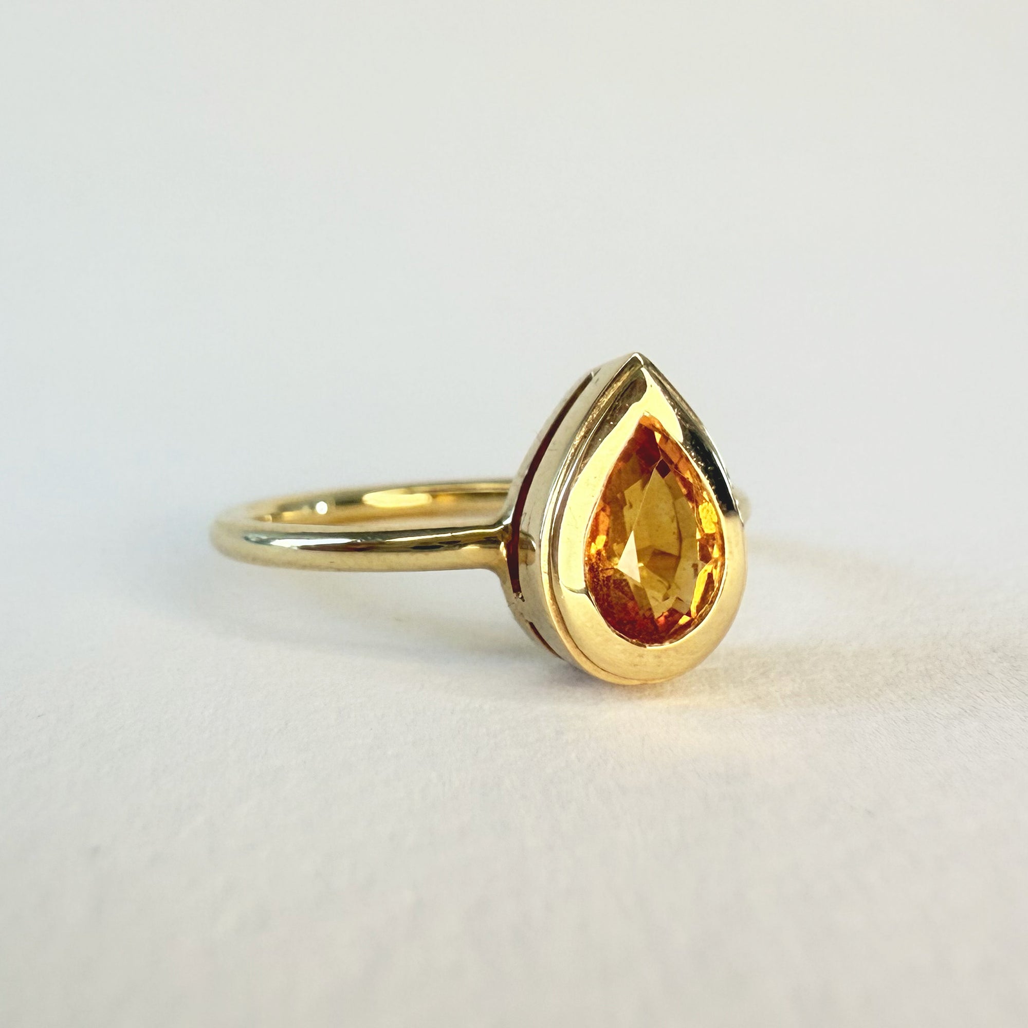 Bague n°47 | Or et saphir ambré