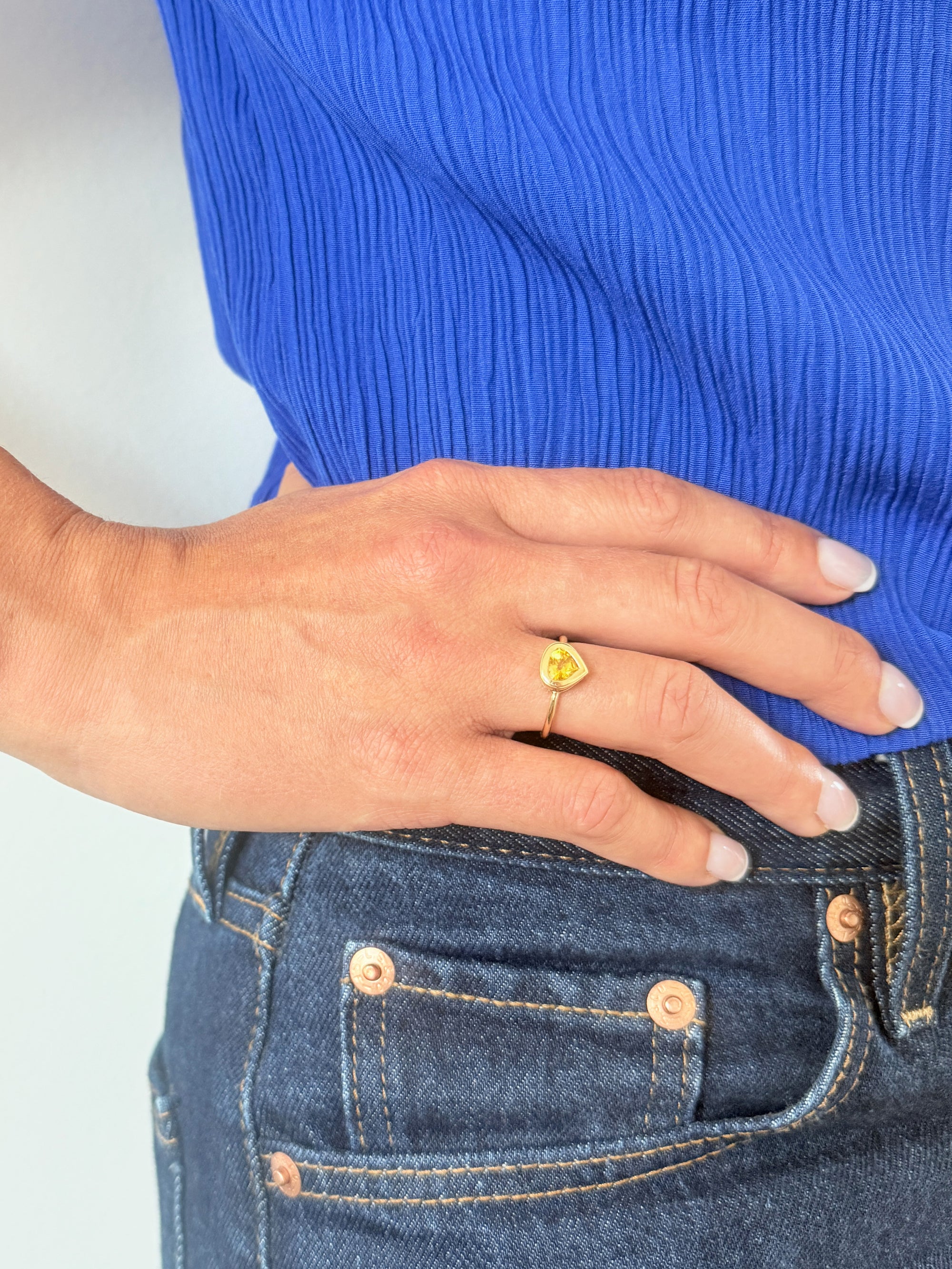 Bague n°48|Or et saphir jaune