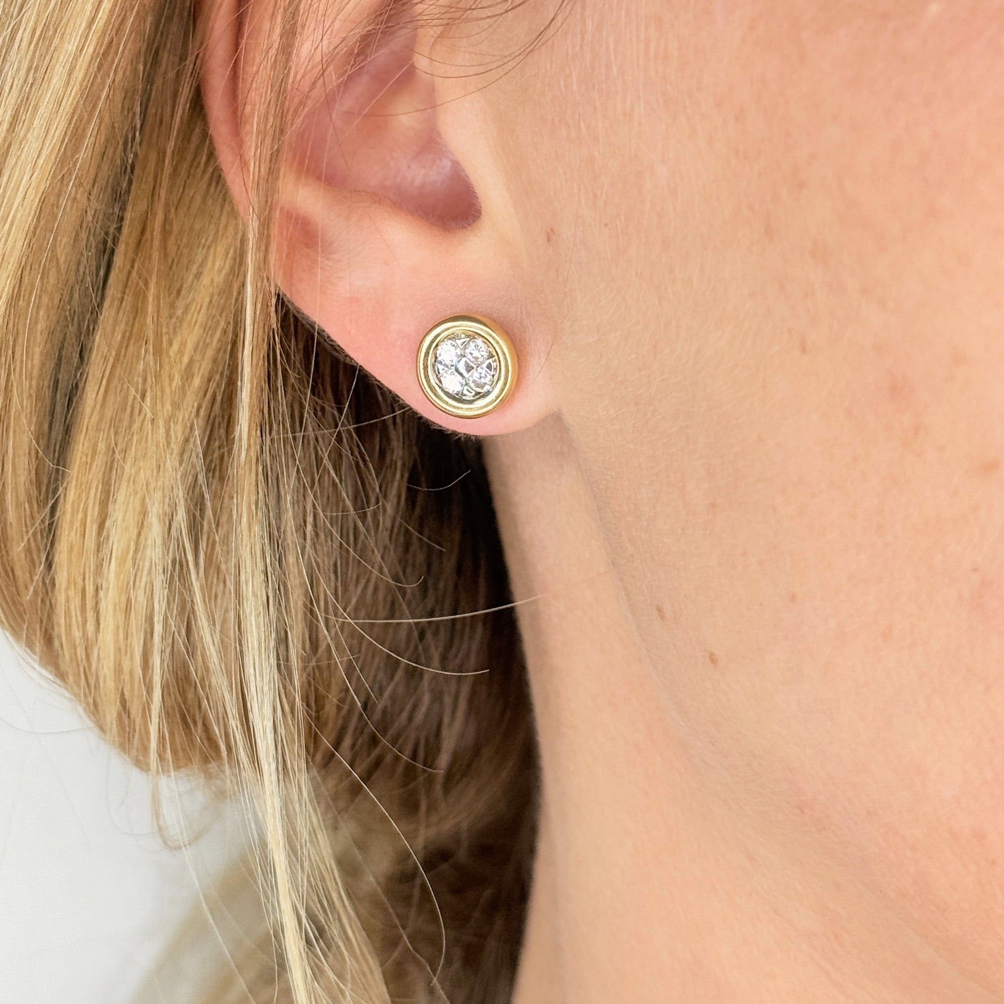 Clous d’oreilles n°70|Or et diamants