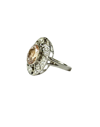 Bague maison Labrune style Art déco avec marguerite en saphir rose naturel et diamants, or 18 carats.