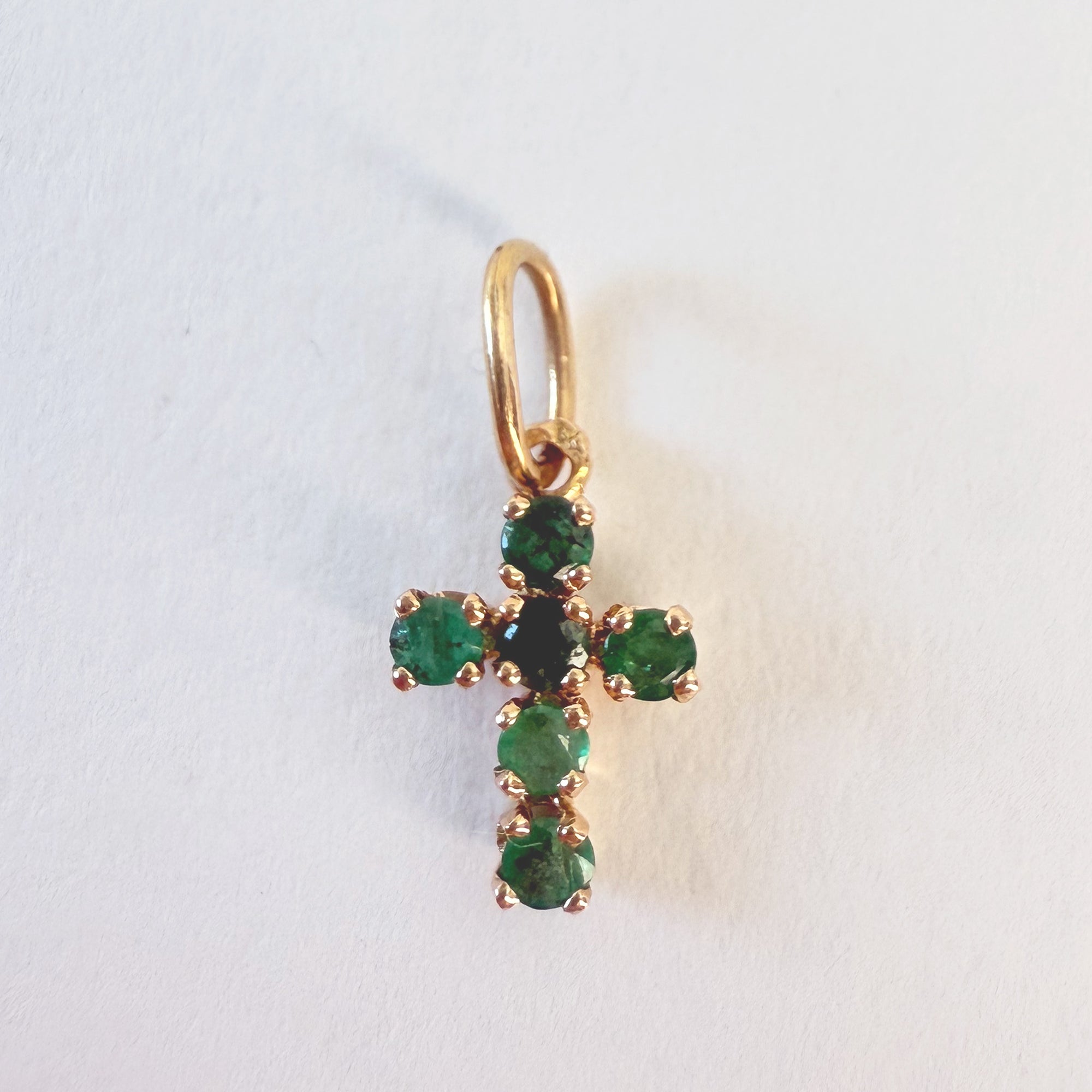 Pendentif n°46|Croix or et émeraudes