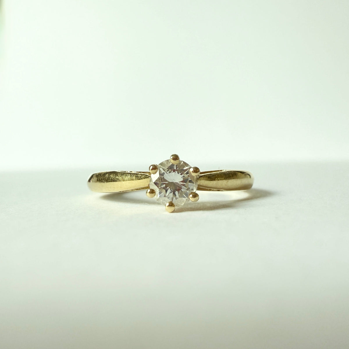 Solitaire en or jaune et diamant｜Années 1990
