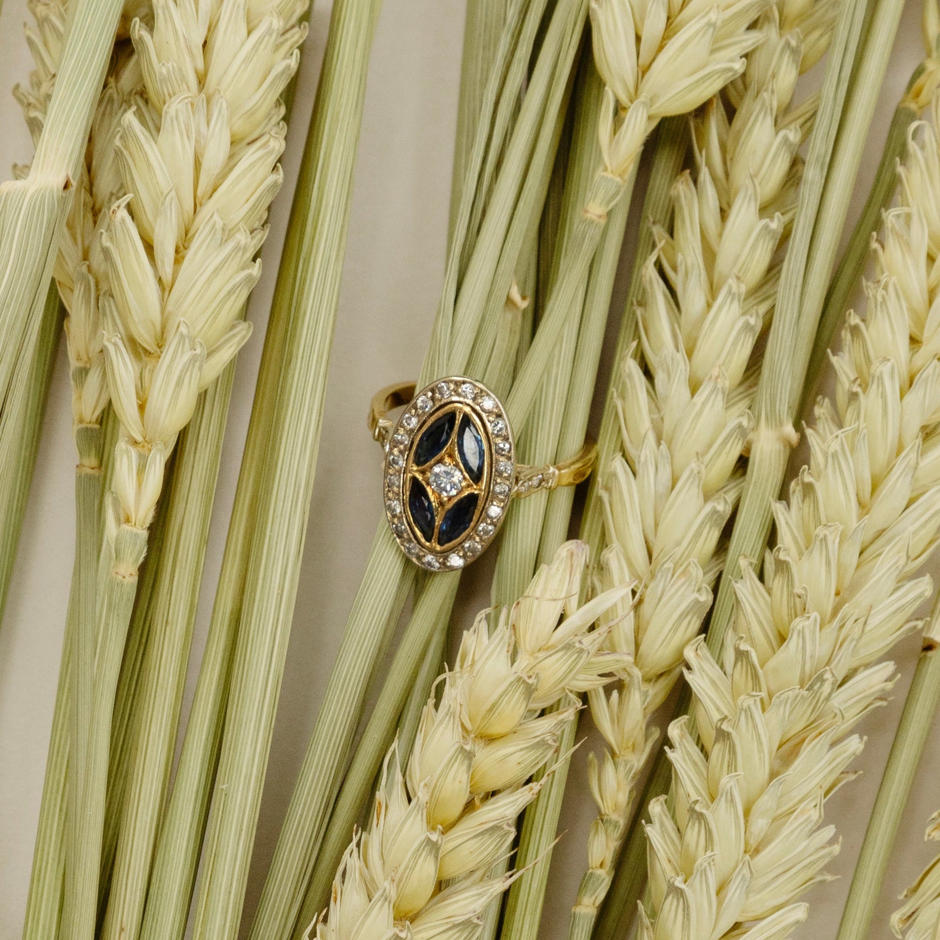 Bague marquise or, diamants et saphirs｜Début du XXe siècle