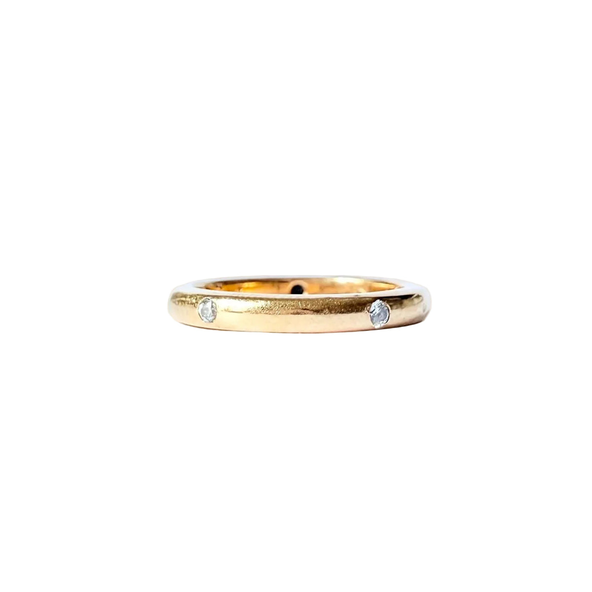 Alliance en or jaune 18 carats sertie de cinq diamants taille brillant