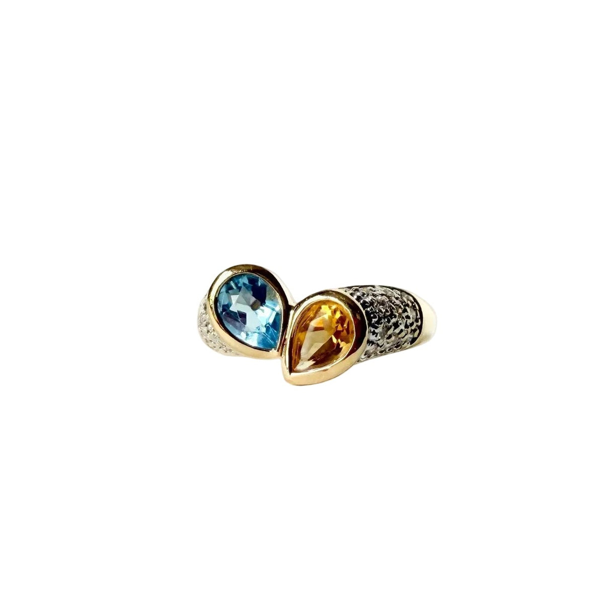 Bague Toi & Moi vintage des années 1980 en or jaune 18 carats, sertie d’une citrine et d’une aigue-marine taille poire entourées de diamants brillants.