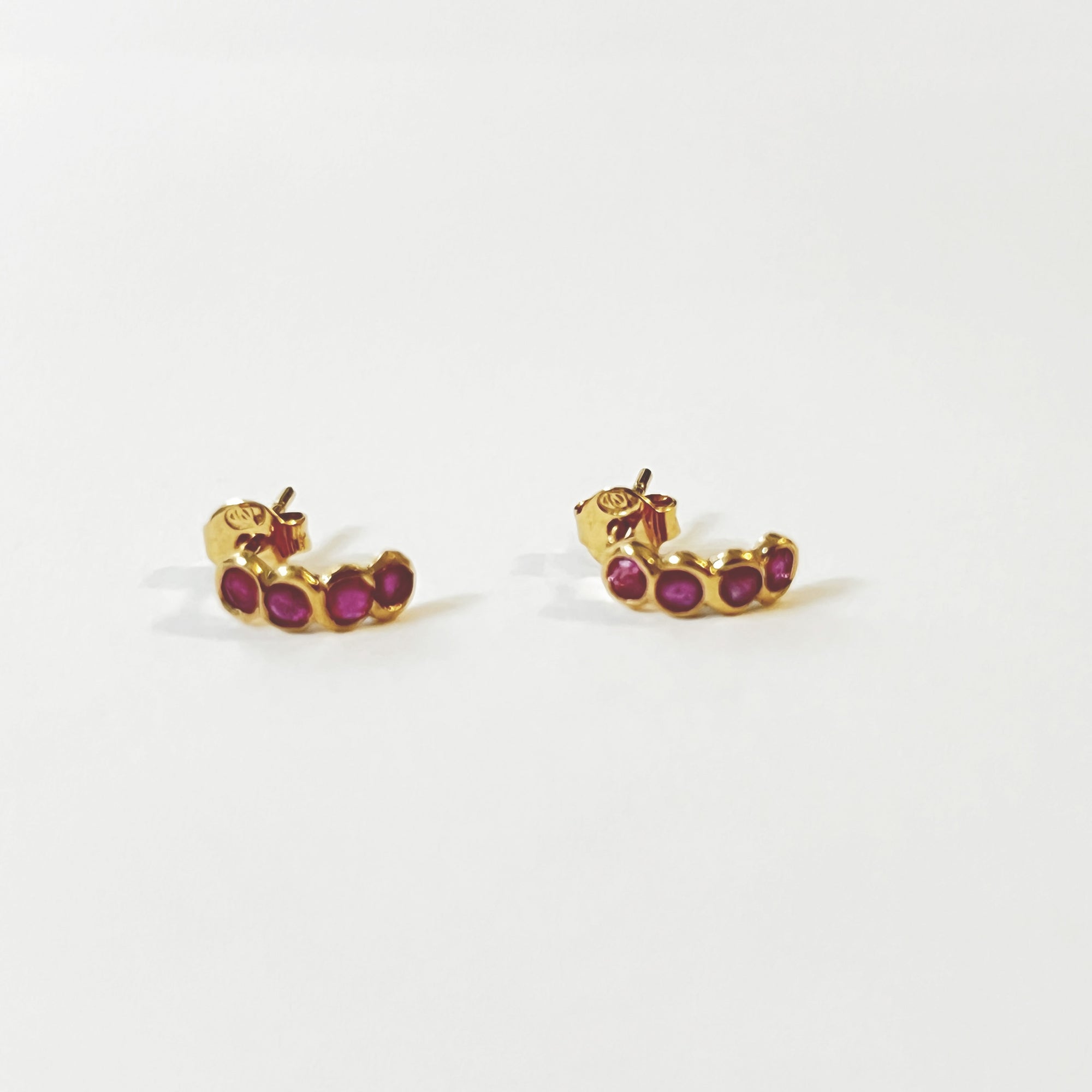 Boucles d'oreilles en or et rubis vintage