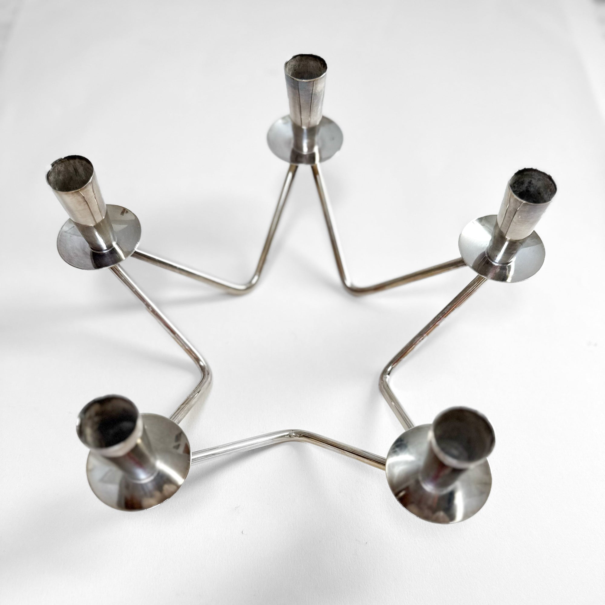 Bougeoir Berg Danemark métal argenté 5 branches design scandinave moderniste 1960 vue face
