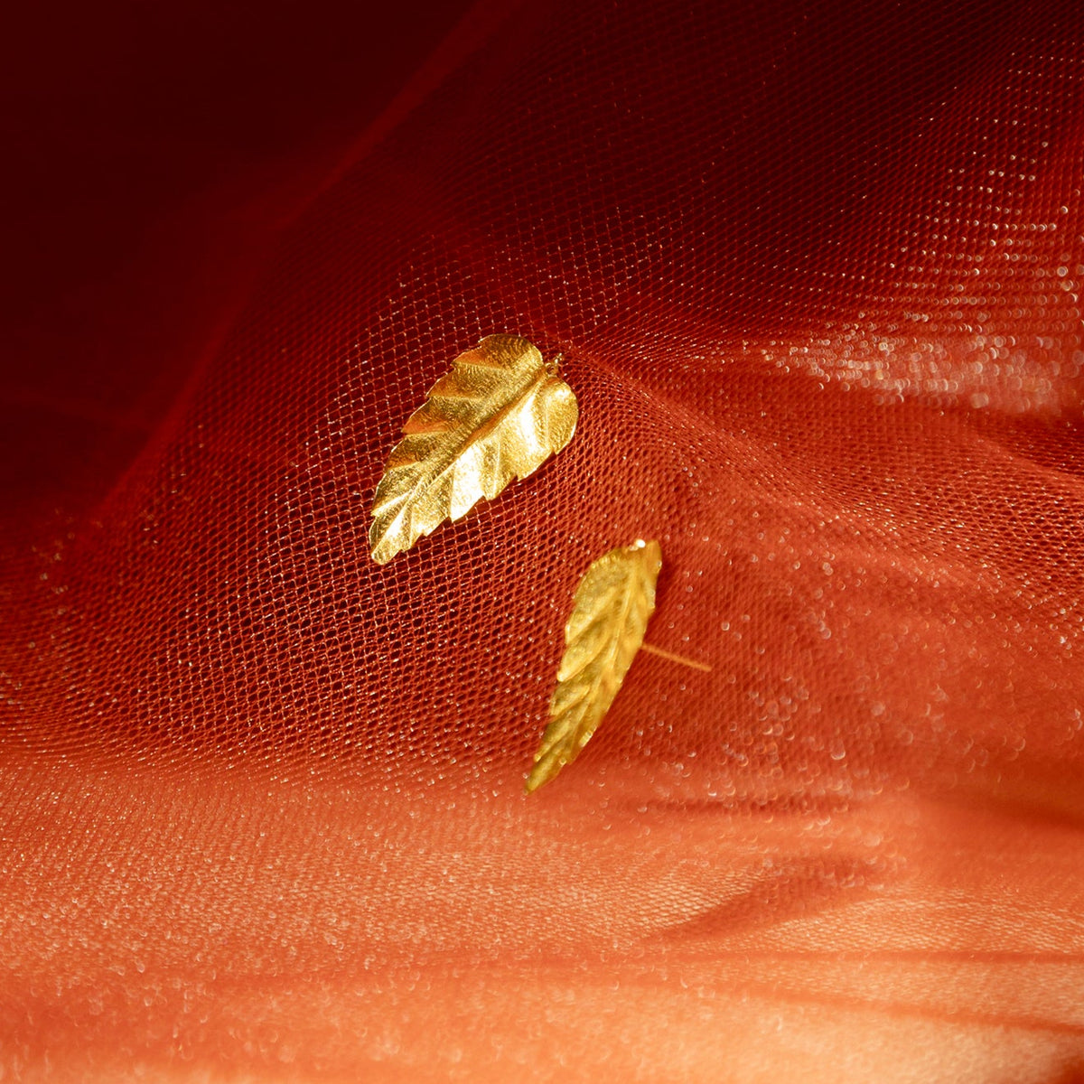 Puces d’oreilles feuille en or jaune｜XXe siècle