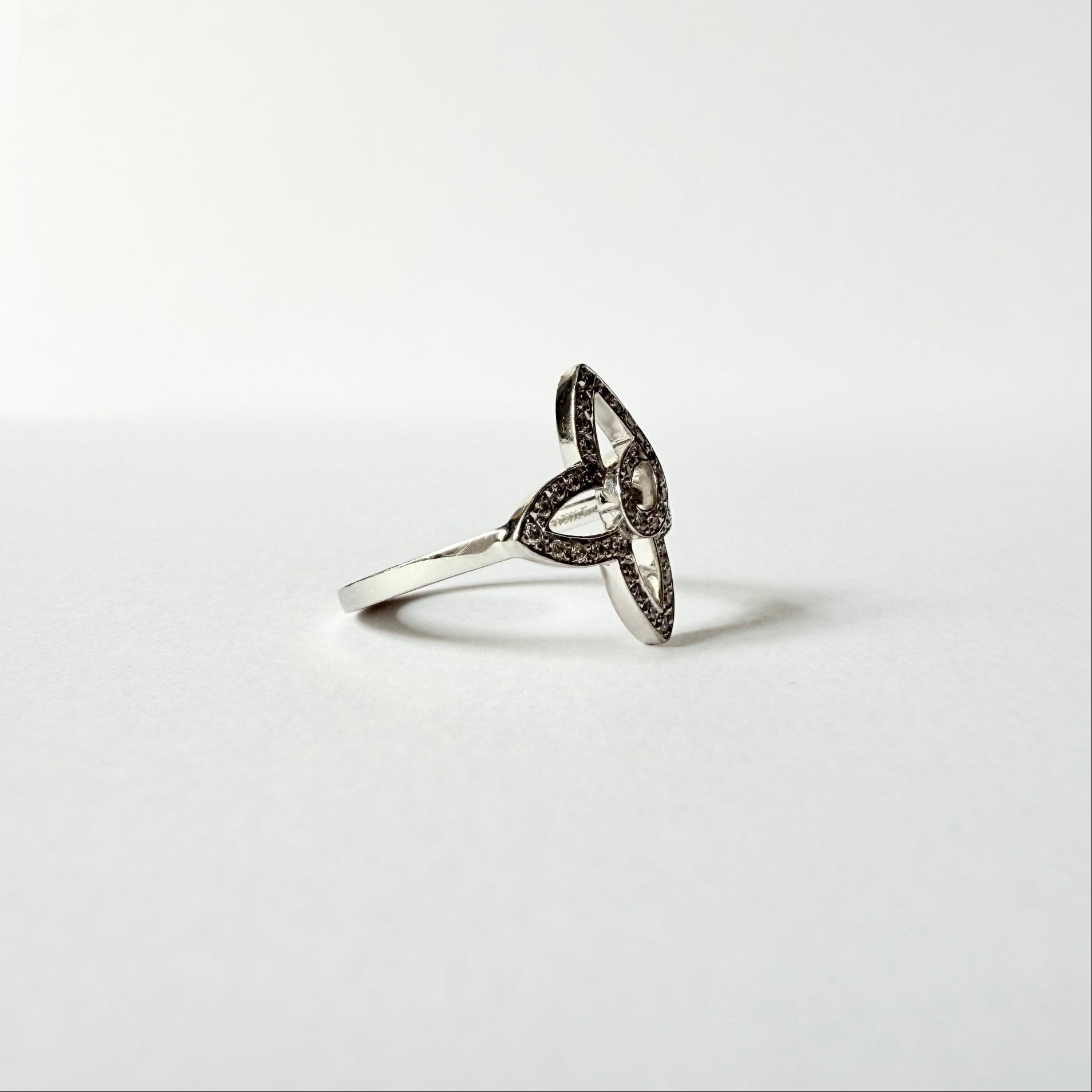 Bague Louis Vuitton｜Or gris et diamants