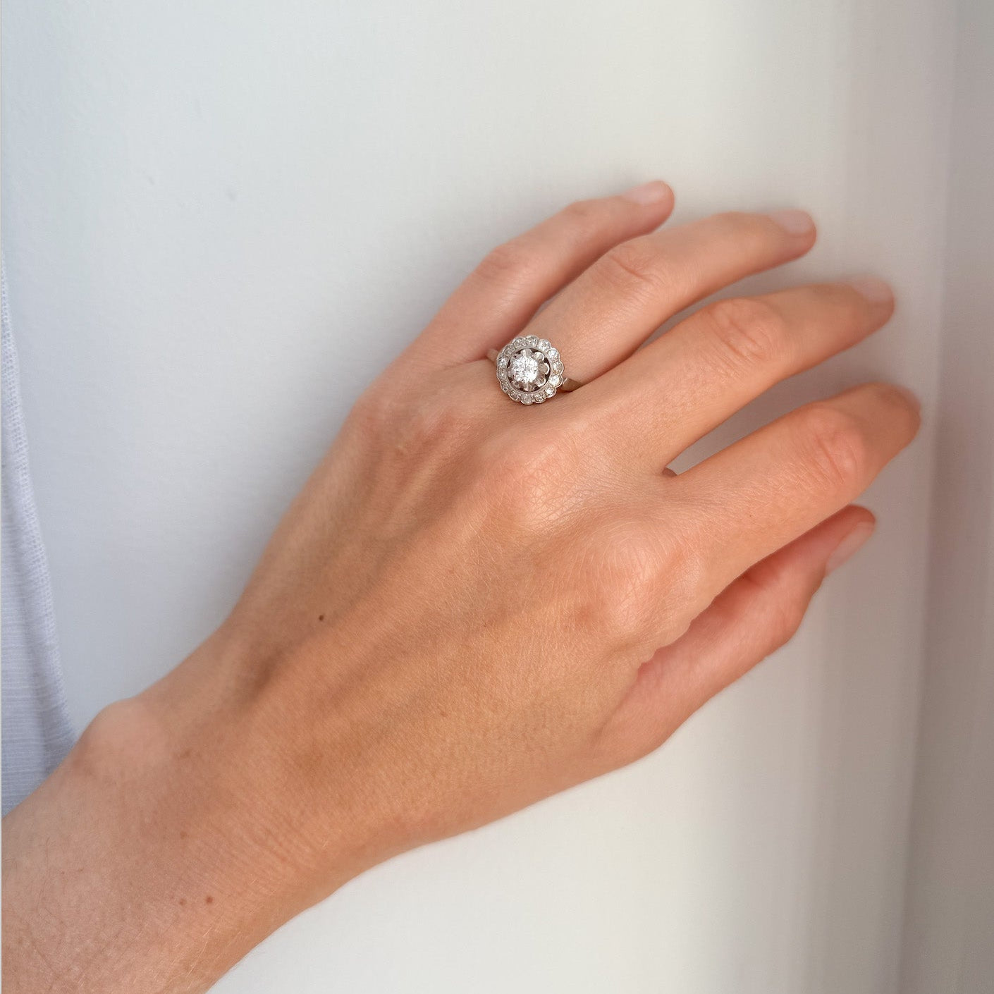 Bague marguerite Art déco en platine et or gris｜Vers 1930