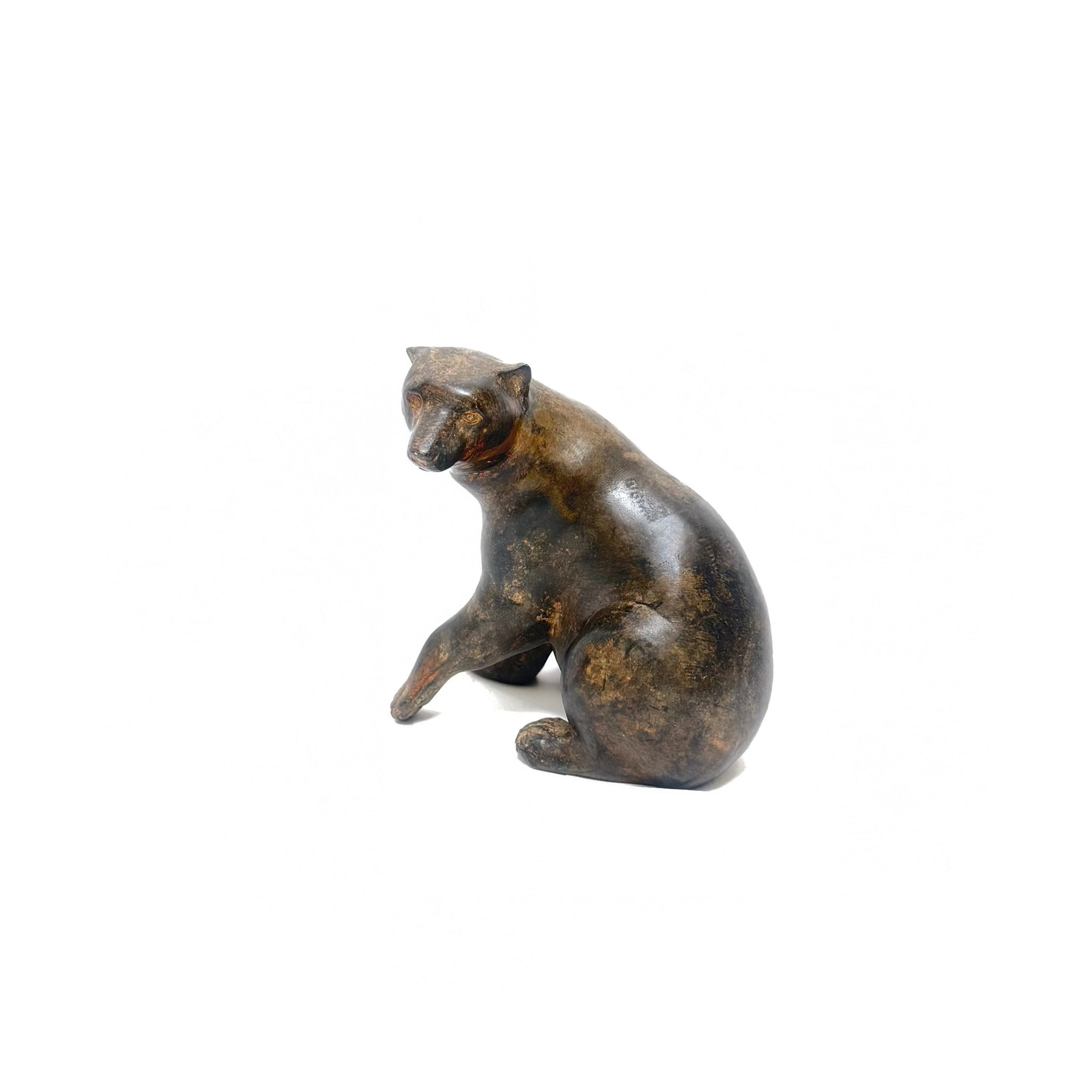 Ours en bronze patiné, sculpture animalière du XXe siècle 
