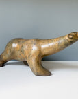 Ours polaire en bronze patiné, sculpture animalière du XXe siècle