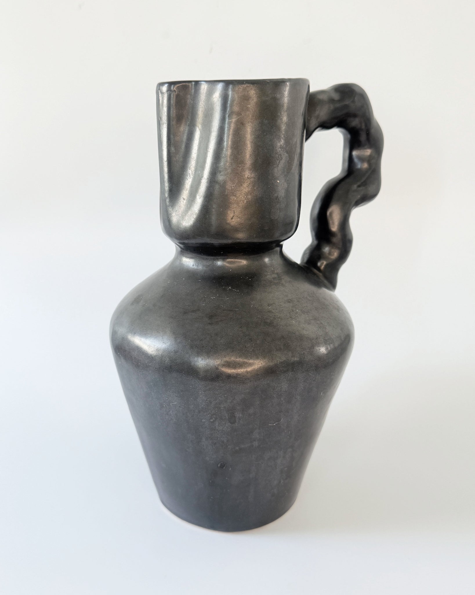 Vase vintage en céramique noire style Jouve, années 80