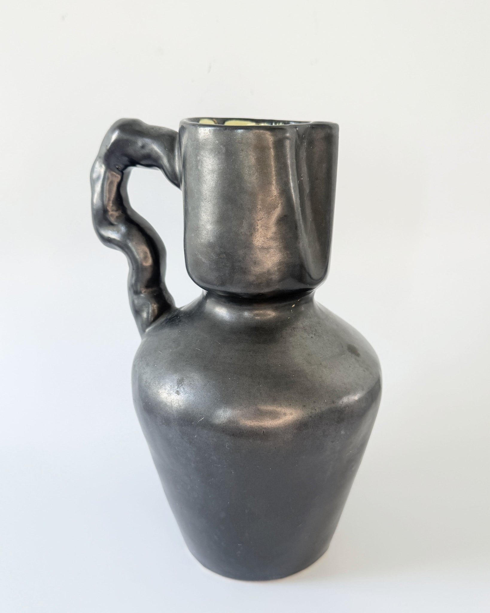 Vase vintage en céramique noire style Jouve, années 80